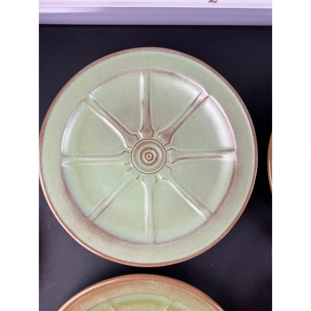 Set of 5 Vintage Green Stoneware Salad Plates Wagon Wheel Sunburst Embossed 8